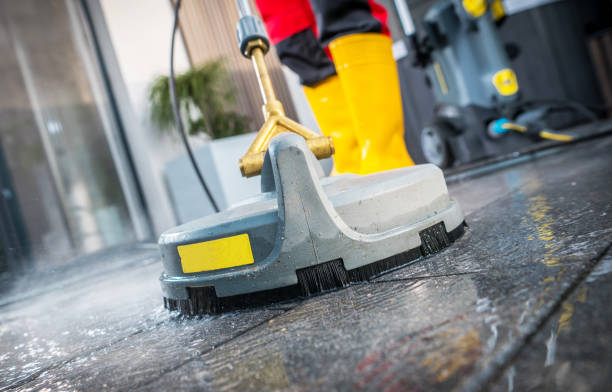 Best Deck Pressure Washing  in Elmwood Place, OH